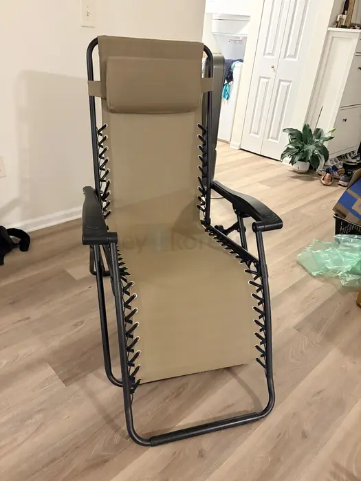 Zero gravity Lounge Chair