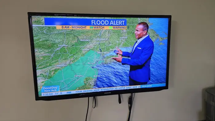 samsung TV , 벽 마운트 in Queens, NY