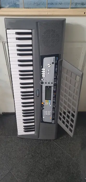 Yamaha 61key Keyboard for Sale.
