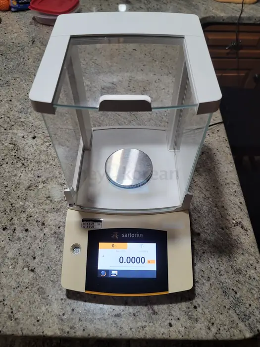 Sartorius PRACTUM124-1S Analytical Laboratory Balance