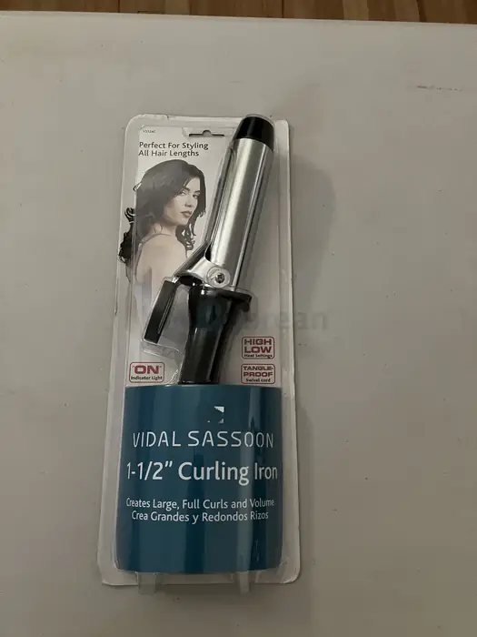 Vidal Sassoon 1-1/2” 컬링 고대기 새것