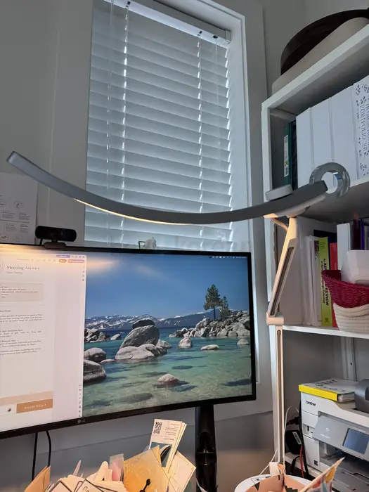 Benq 리딩 LED 데스크 램프 새것 같아요