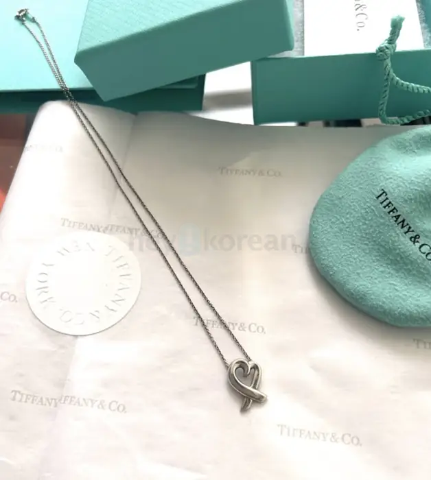 Authentic Tiffany & Co. 팔로마 피카소 러빙 하트 목걸이 + 박스/쇼핑백 포함