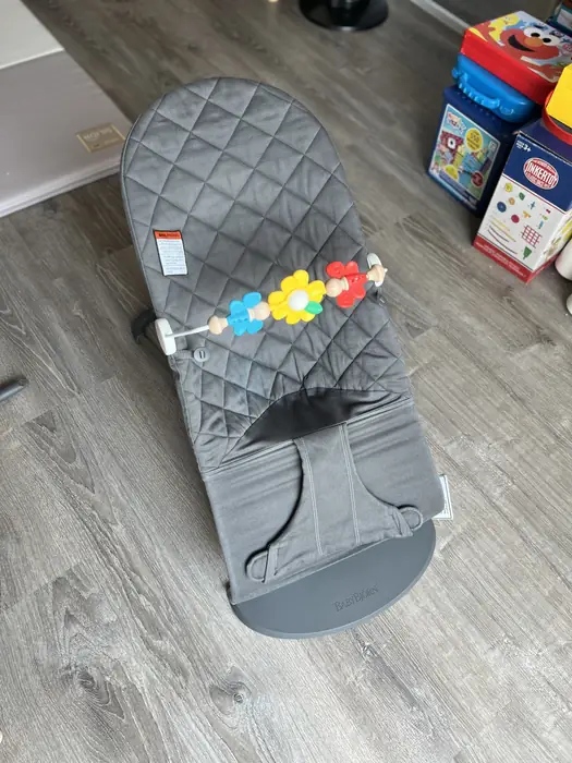 Babybjorn bouncer with toy 베이비뵨 바운서와 토이 세트