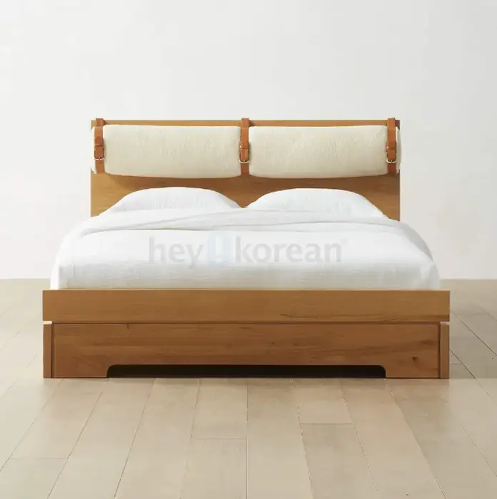 [33% OFF] 🛏️ CB2 Queen Bed + Mattress + Bedding