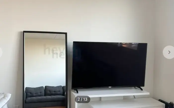 식탁 Chair 쇼파 큰거울 티비다이 킹싸이즈Bed