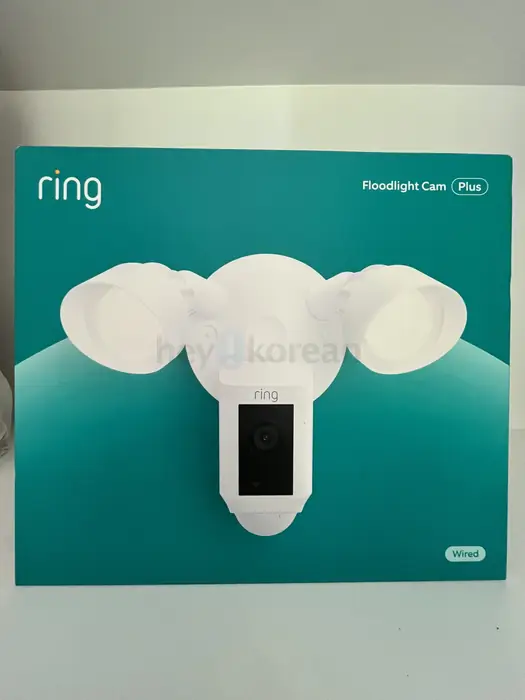 New Ring Floodlight Cam wired plus out door,