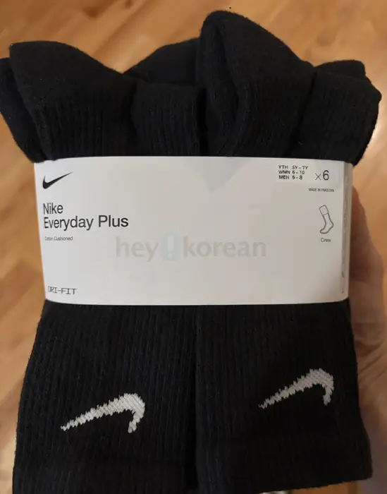 Nike Crew Socks 2 x 6 packs, Size M  나이키 양말 12켤레