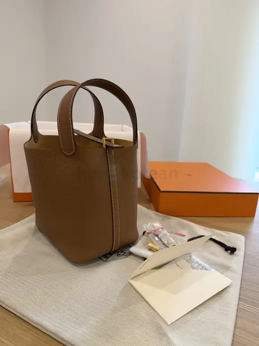 [새상품] Hermès Picotin Lock 18 Gold / G Stamp / Full Set / 영수증 포함