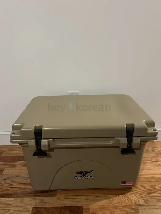 Orca Cooler 40 qt Tan in Bergen County, NJ