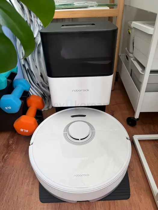 [로보락] Roborock Q7 Max+ 팝니다 in Bergen County, NJ