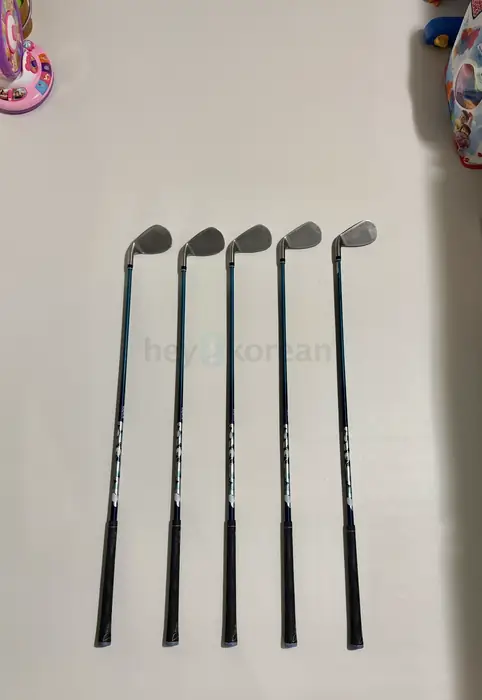 XXIO 12 Ladies Iron Set 7, 8, 9, PW, SW - Graphite L Flex in Bergen County, NJ