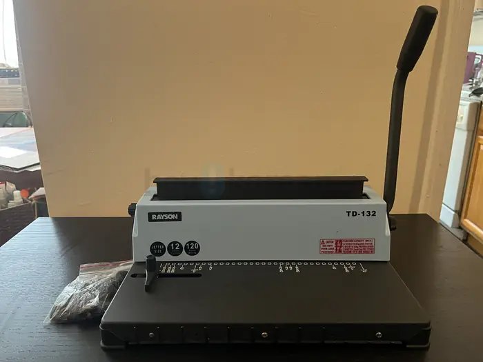Rayson TD-132 바인딩 머신 (퀸즈 픽업) in Queens, NY
