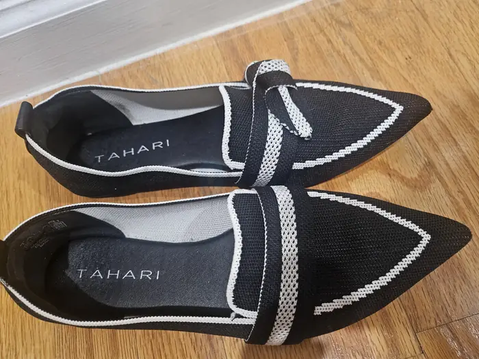 Women's Florentia Pointed Toe Knit Loafer (size 8.5) in Bergen County, NJ