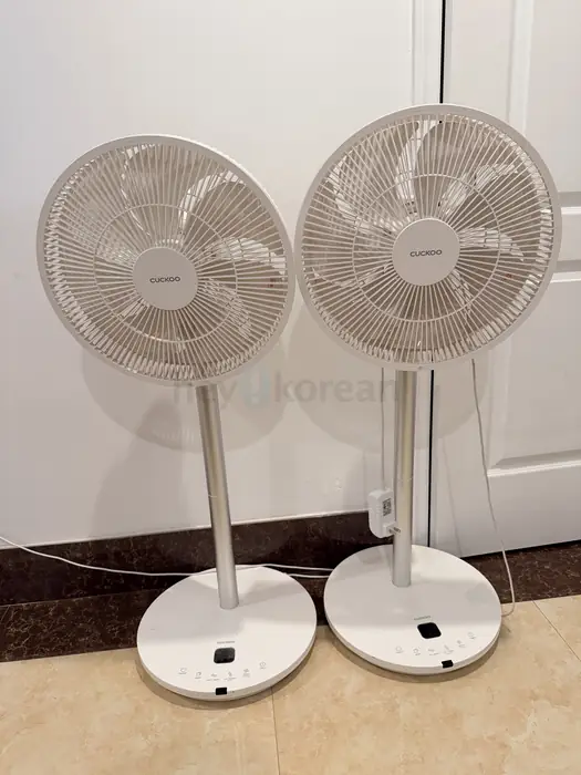 쿠쿠(CUCKOO) 스탠드 에어서큘레이터/선풍기 (2개 있음) in Queens, NY