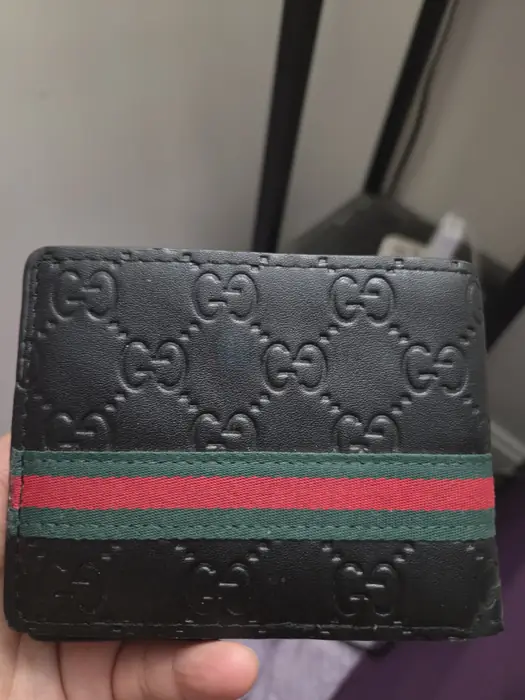 Gucci made in Italy 진품 남성용 Wallet in Manhattan, NY