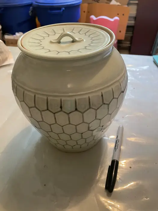 도자기 장식품 in Bergen County, NJ