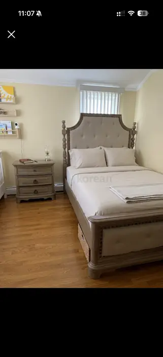 Bed 프레임 + Dresser in Queens, NY