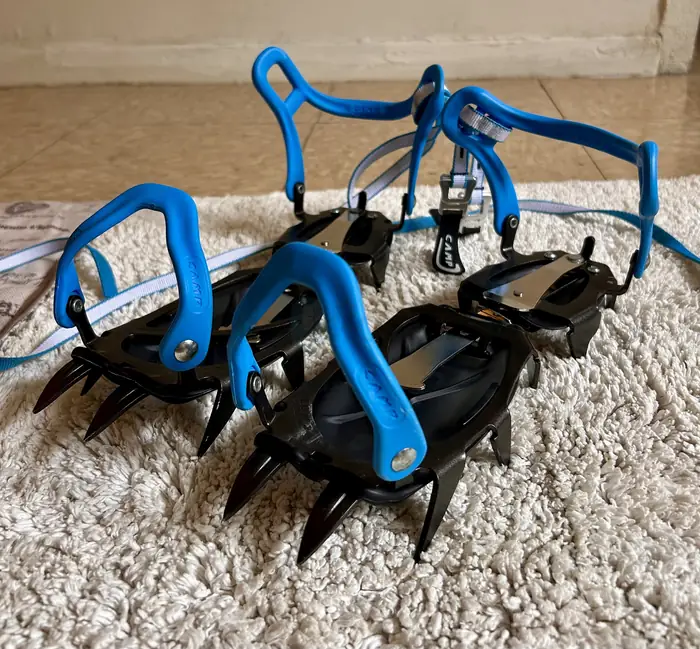 C.A.M.P. 등산용 크렘폰(아이젠) 12-Point Mountaineering Crampons 판매 in Brooklyn, NY