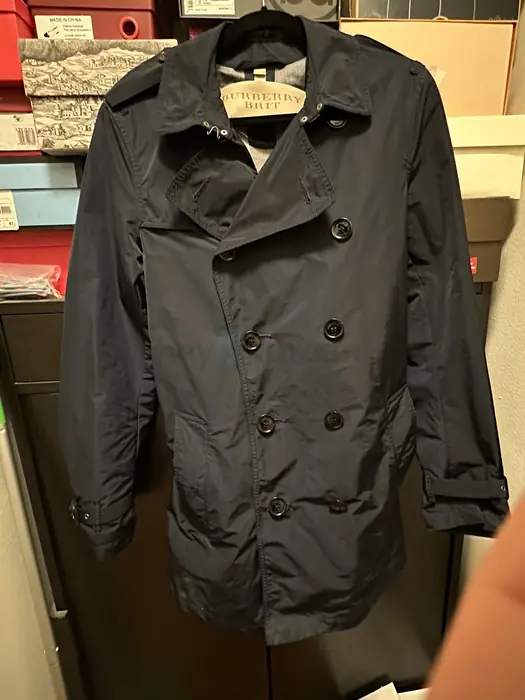 남자 정품 블루칼라 버버리 코트 in Queens, NY