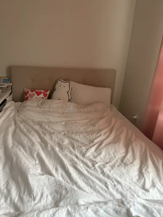 킌 사이즈 Bed 프레임, Clothing장 등 무료나눔 in Bergen County, NJ