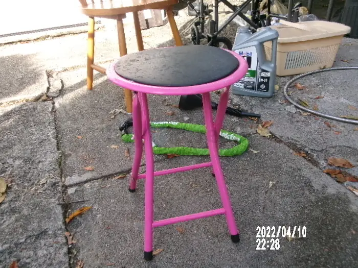 접이식 Chair in Queens, NY