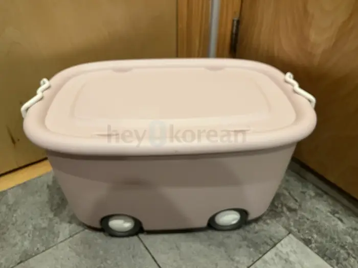 The container store box with wheel in Manhattan, NY