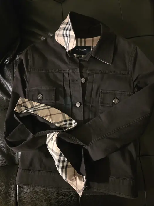 Authentic Burberry London Black Jacket - Womens US 2 / UK 4 - Nova Check - Made in Italy