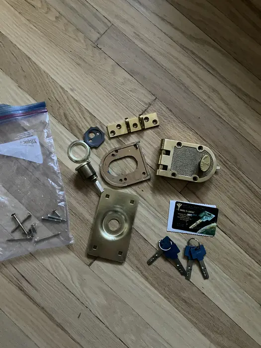 열쇠+lock(mul-t-lock 특수키) in Bergen County, NJ