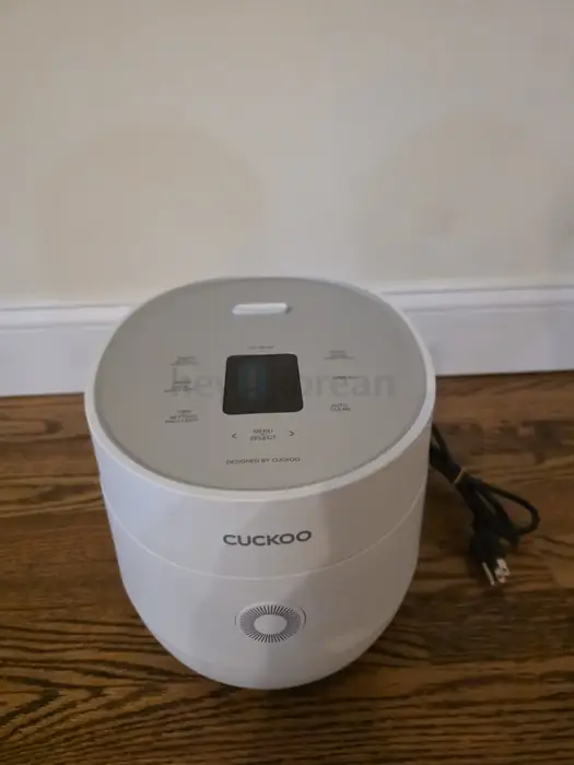 쿠쿠 6인용 마이콤 Rice Cooker(CUCKOO CR-0675F) 판매합니다. in Bergen County, NJ