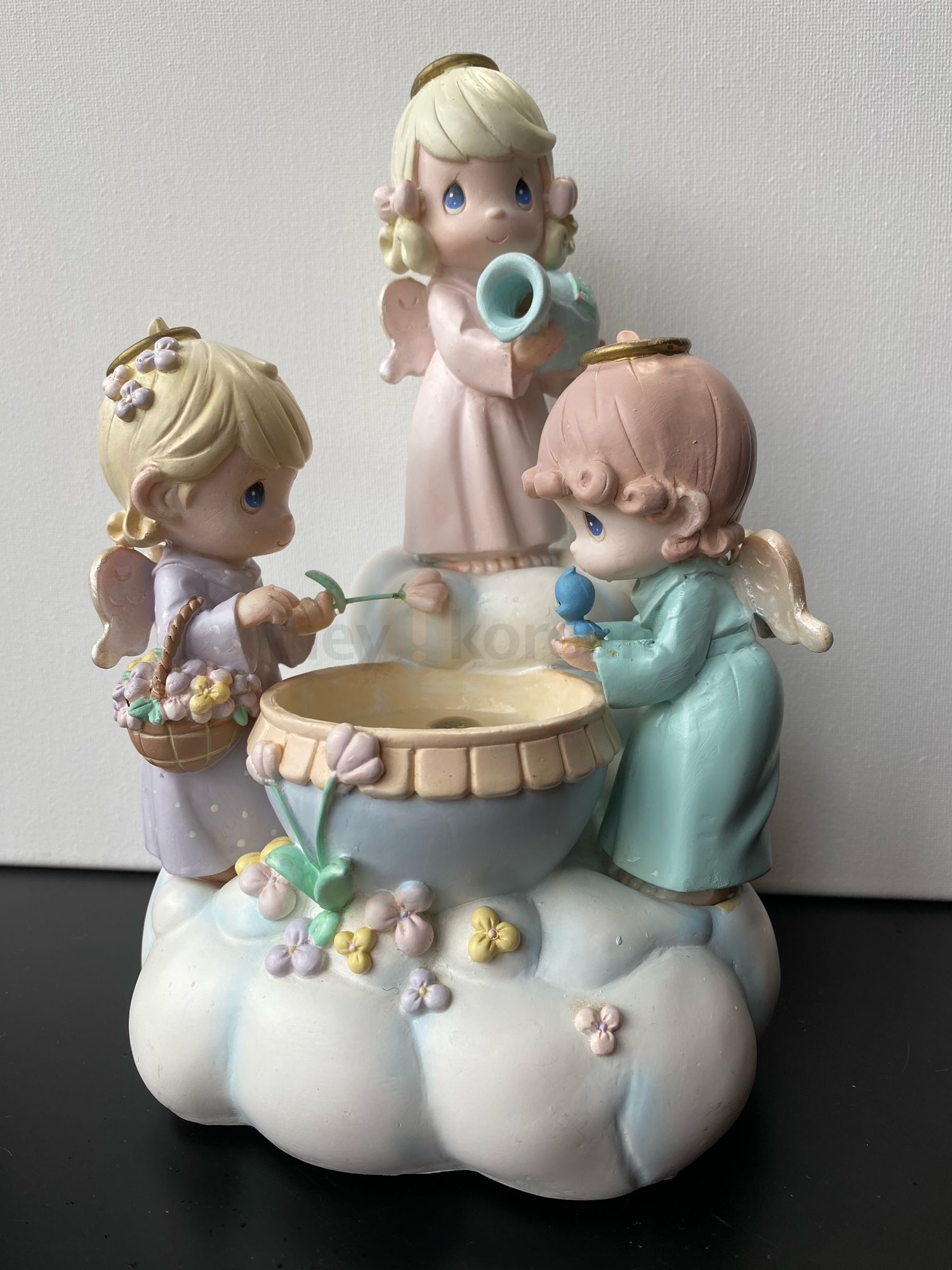 Precious Moments Wishing Musical　オルゴール Precious Moments Angel with Butterfly Musical, 4.88 inches