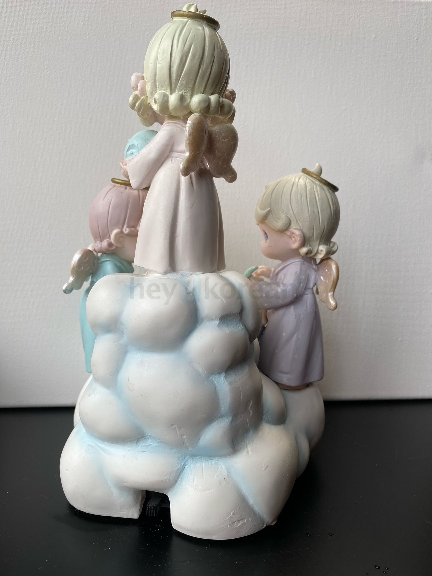 Precious Moments Musical Water Fountain Angels / Collectible