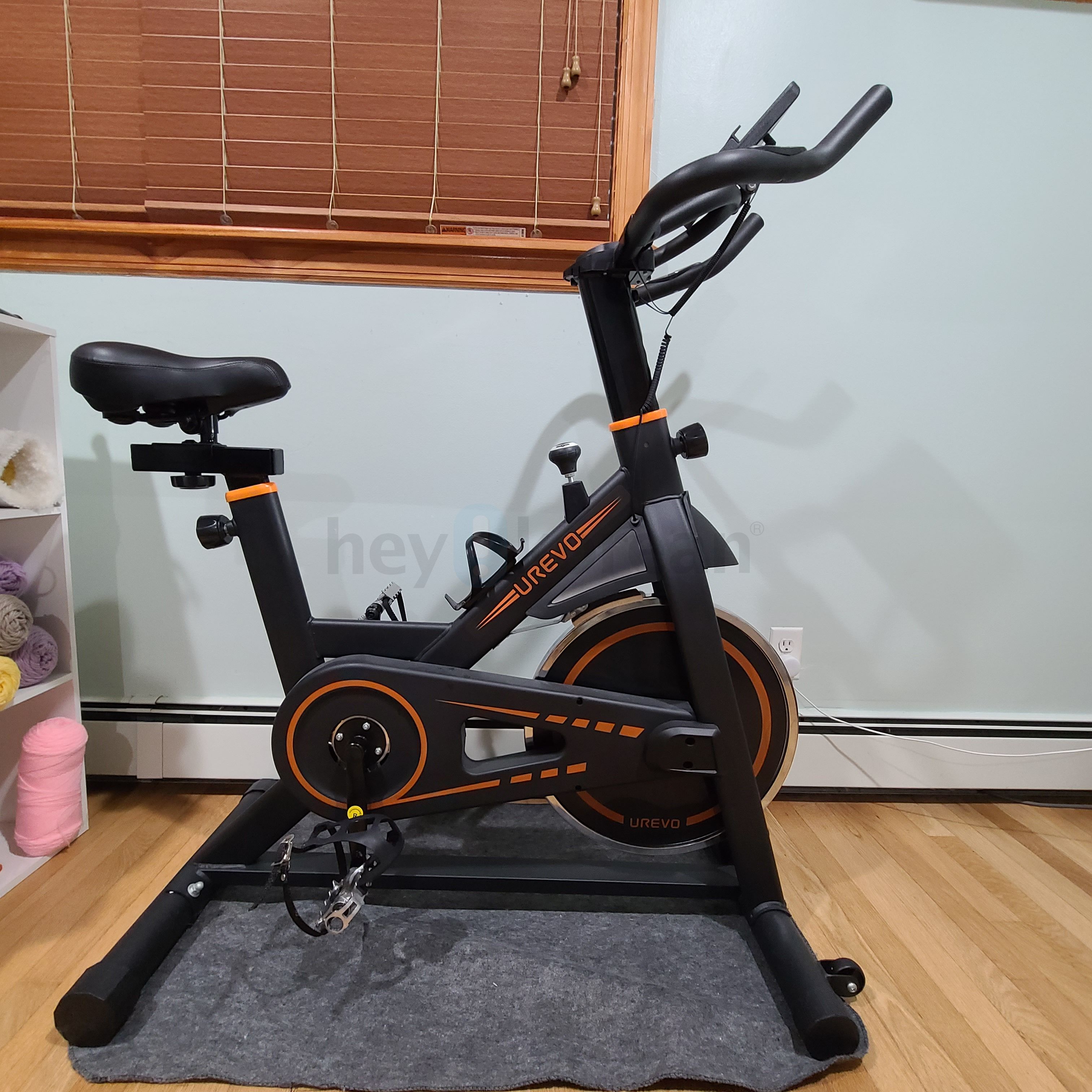 urevo indoor cycling bike