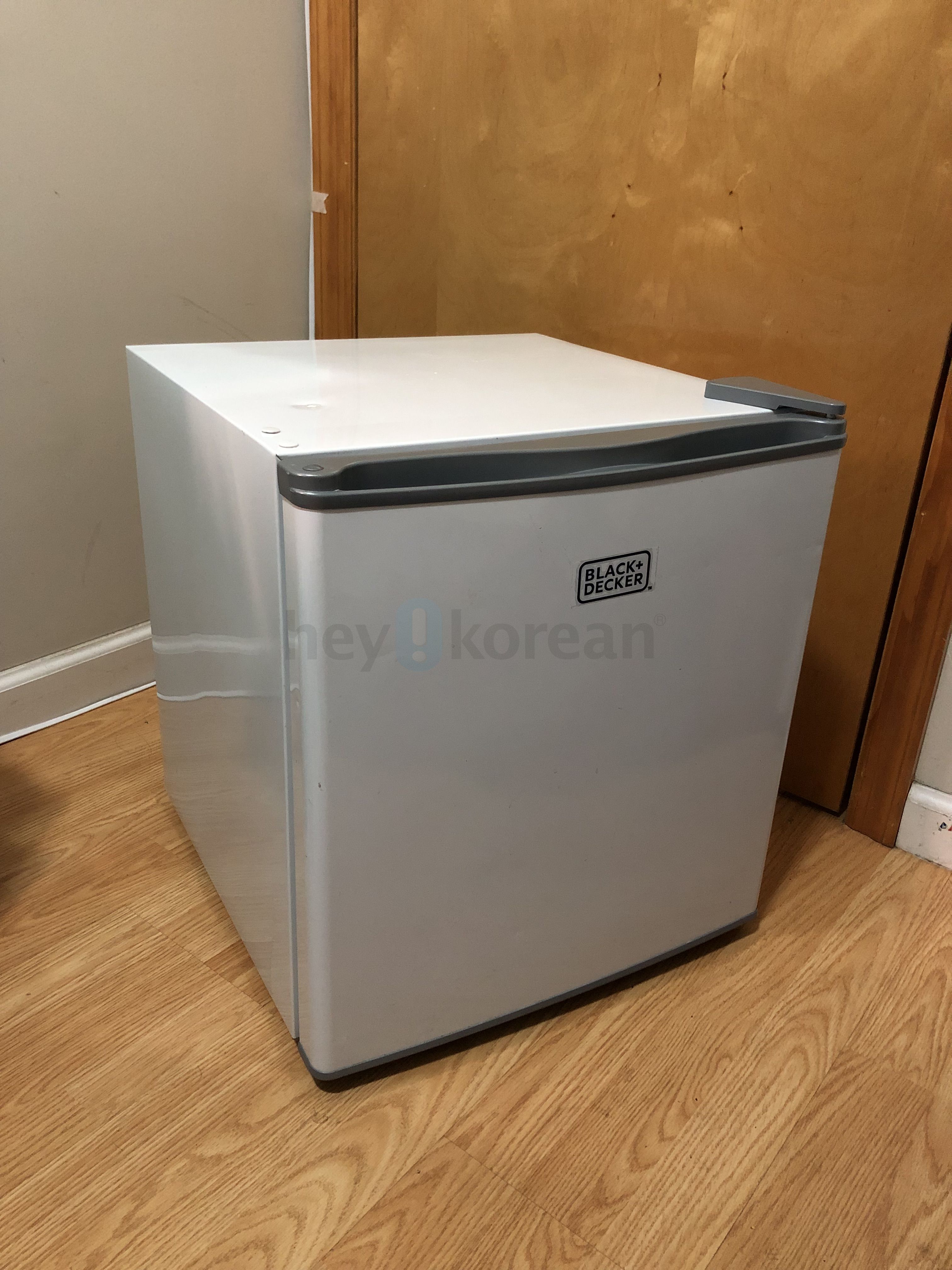 귀여운 미니 냉장고 (Mini fridge) 팝니다