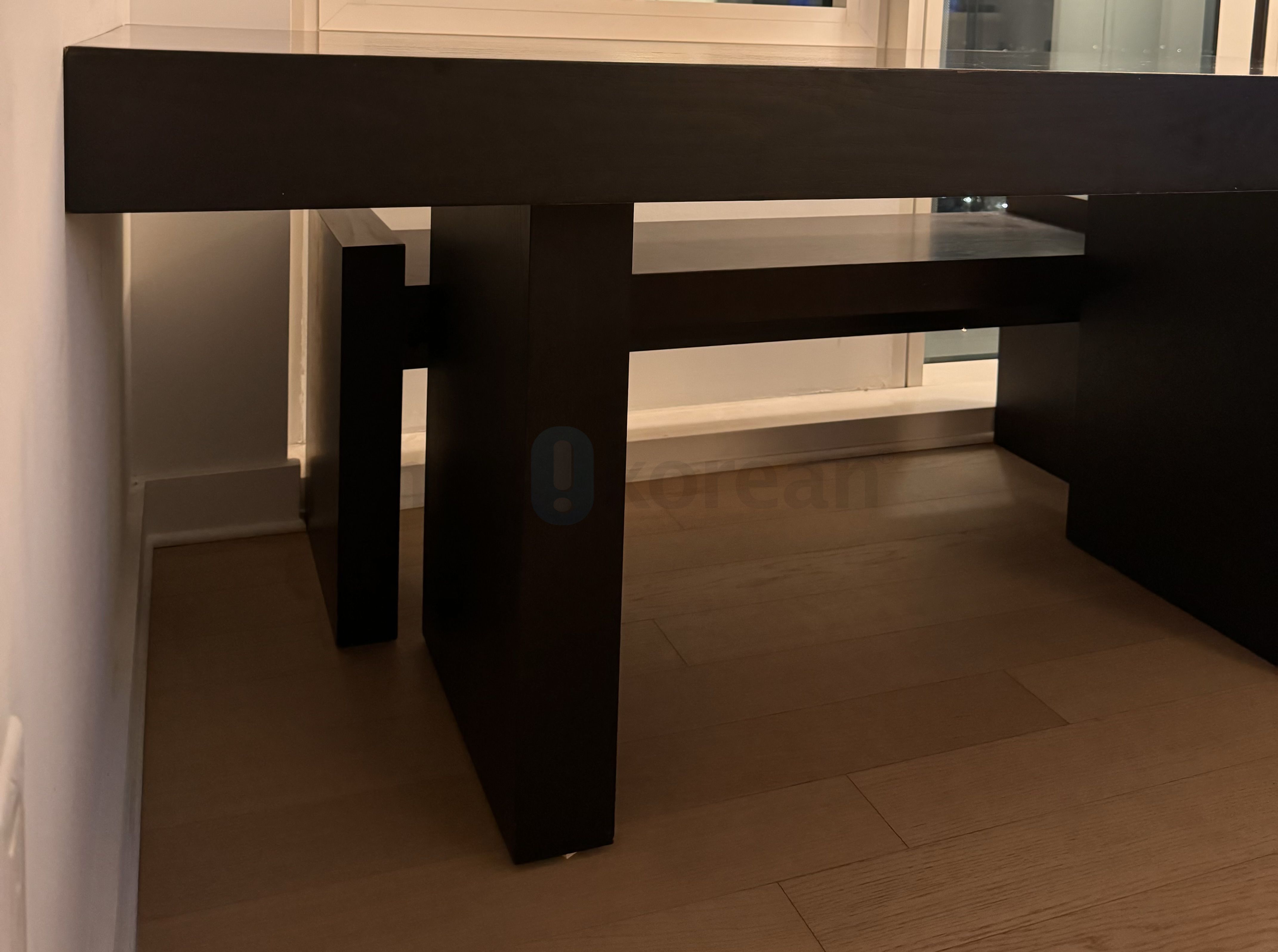 West elm dining table + 1 bench (식탁 + 1 벤치)