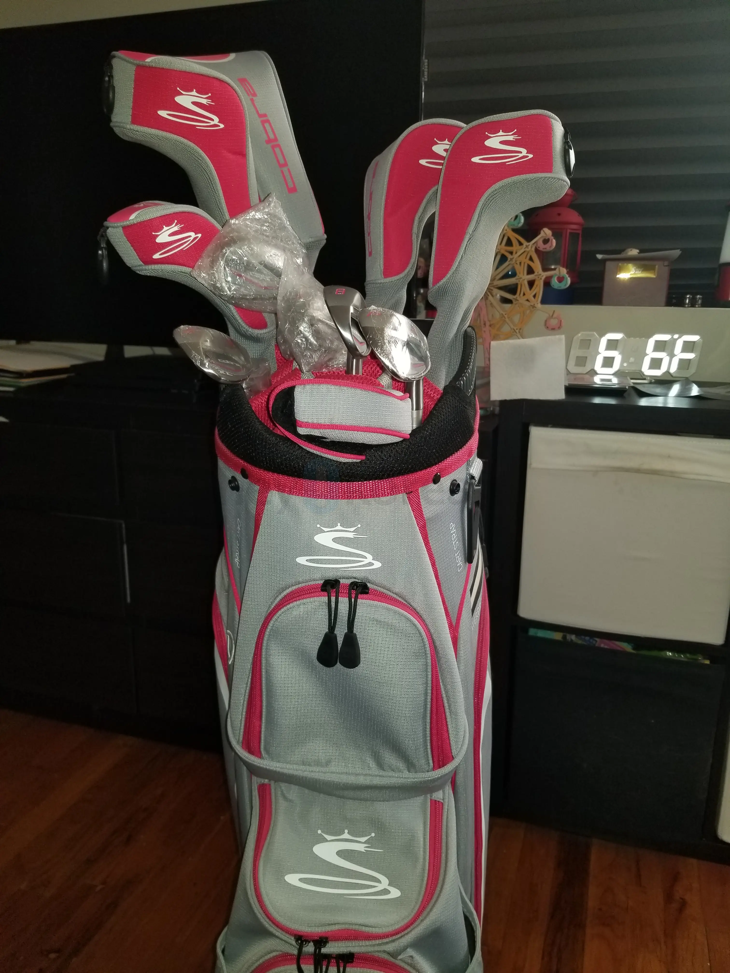 COBRA GOLF CLUB SET + BAG 여성용 BRAND NEW