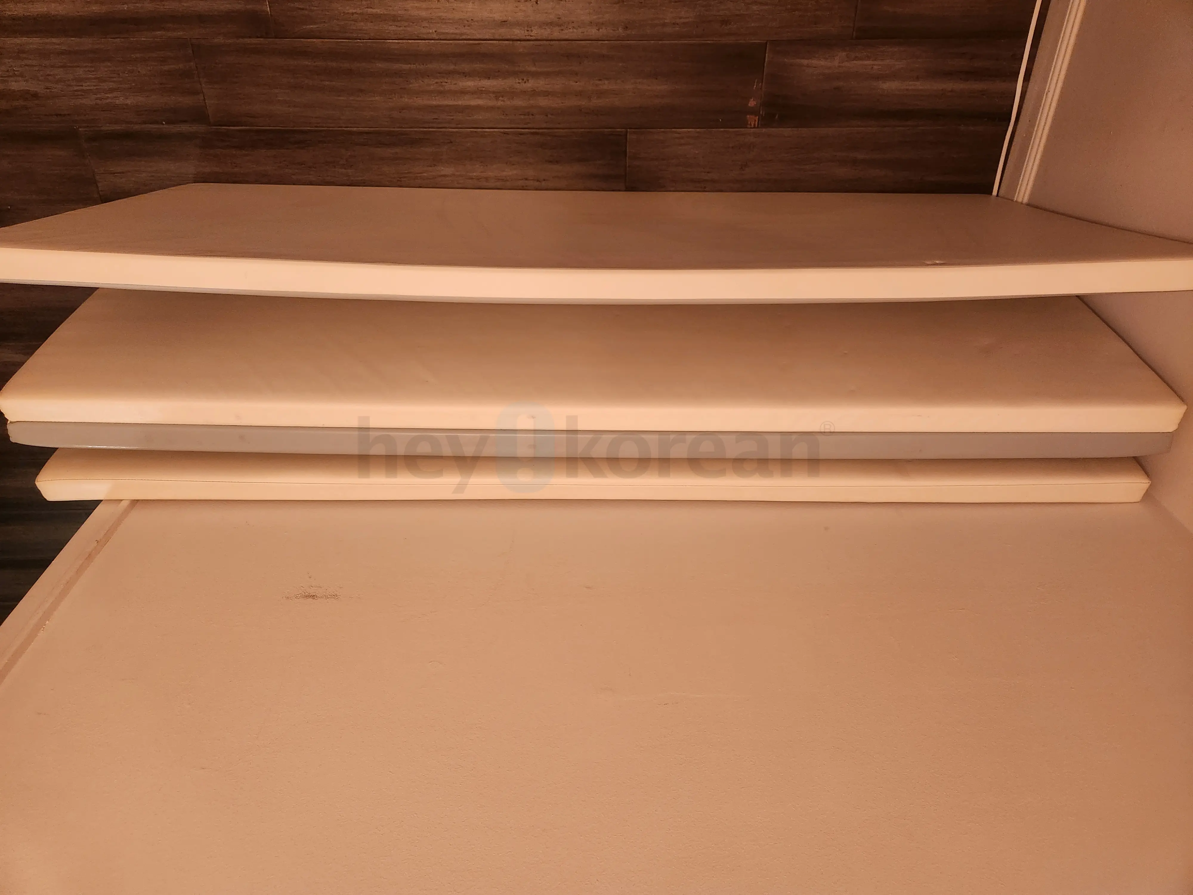 Creamhaus snow pallet play mat