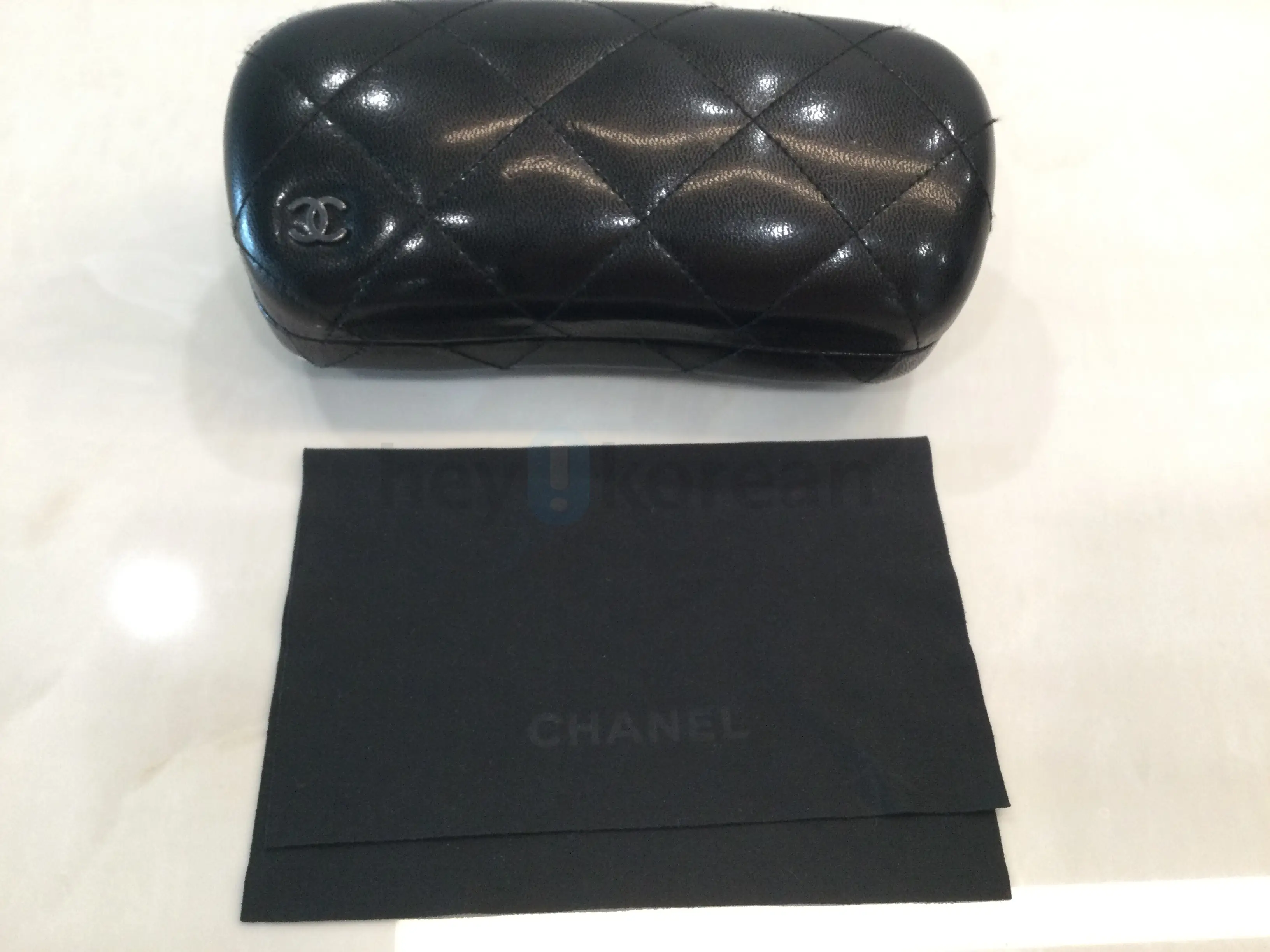 Chanel Sunglass Case - Women