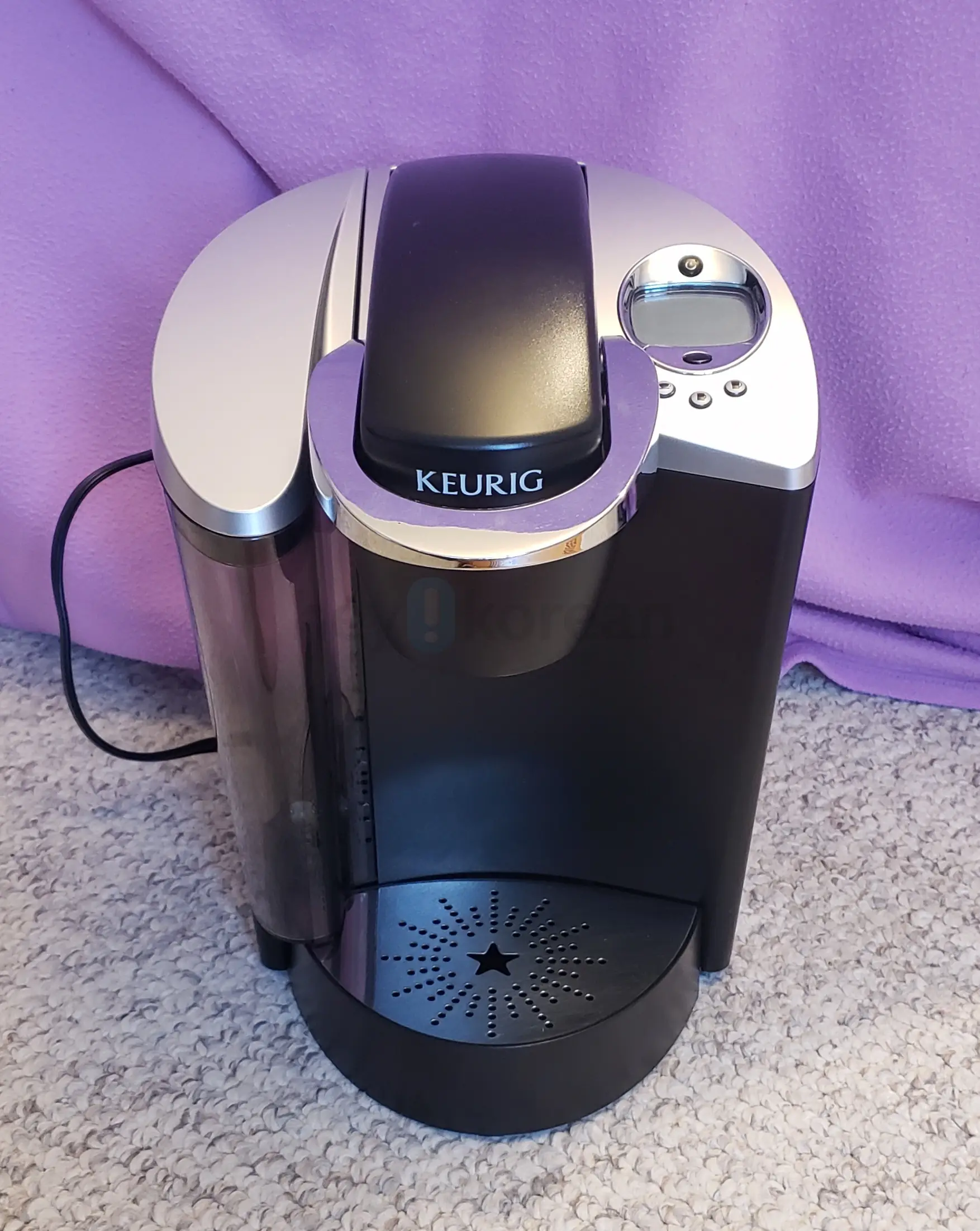 Keurig Single Cup Serve KCup Pod Coffee Maker K60 팝니다