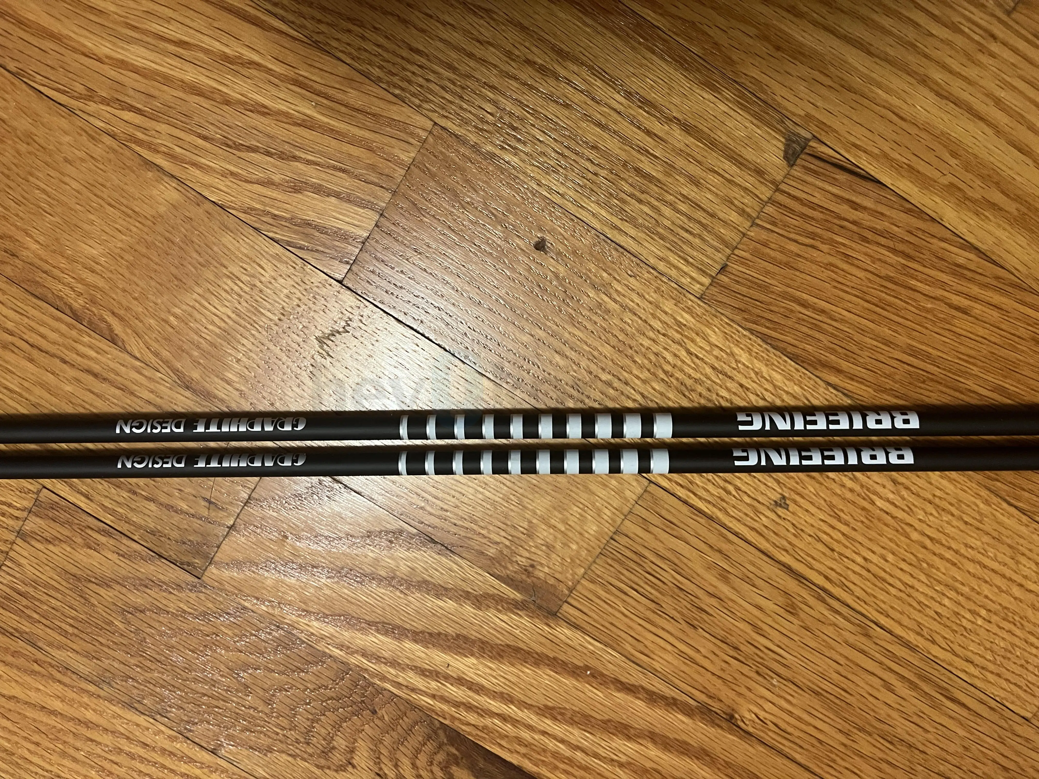 新発売の Tour AD x Briefing Alignment Sticks クラブ