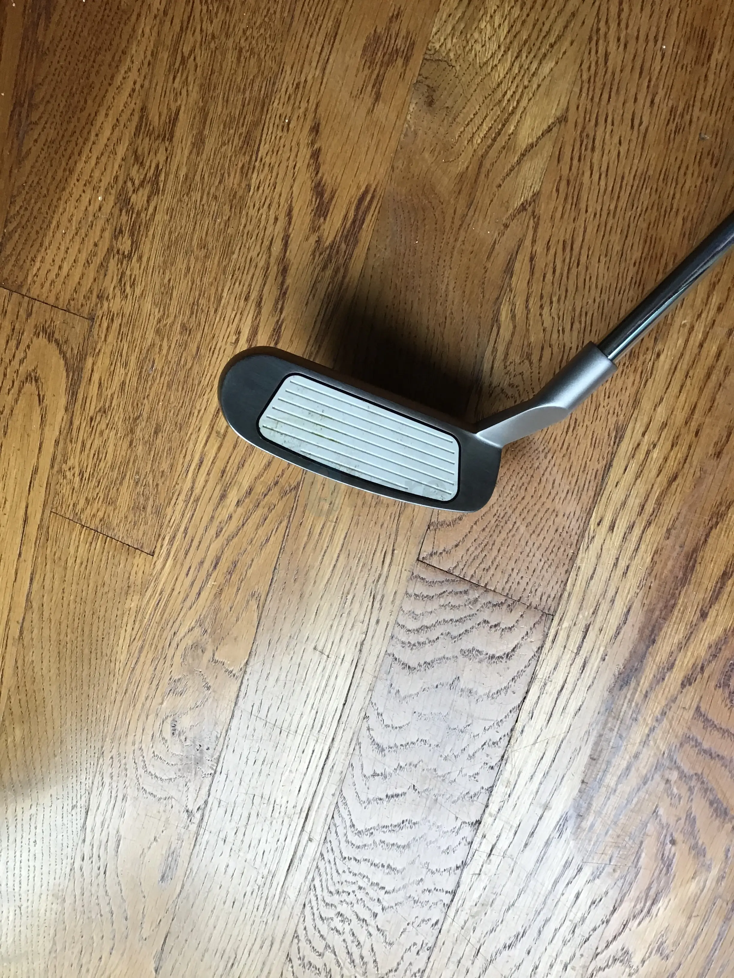 ODYSSEY CHIPPER WITH HEAD COVER