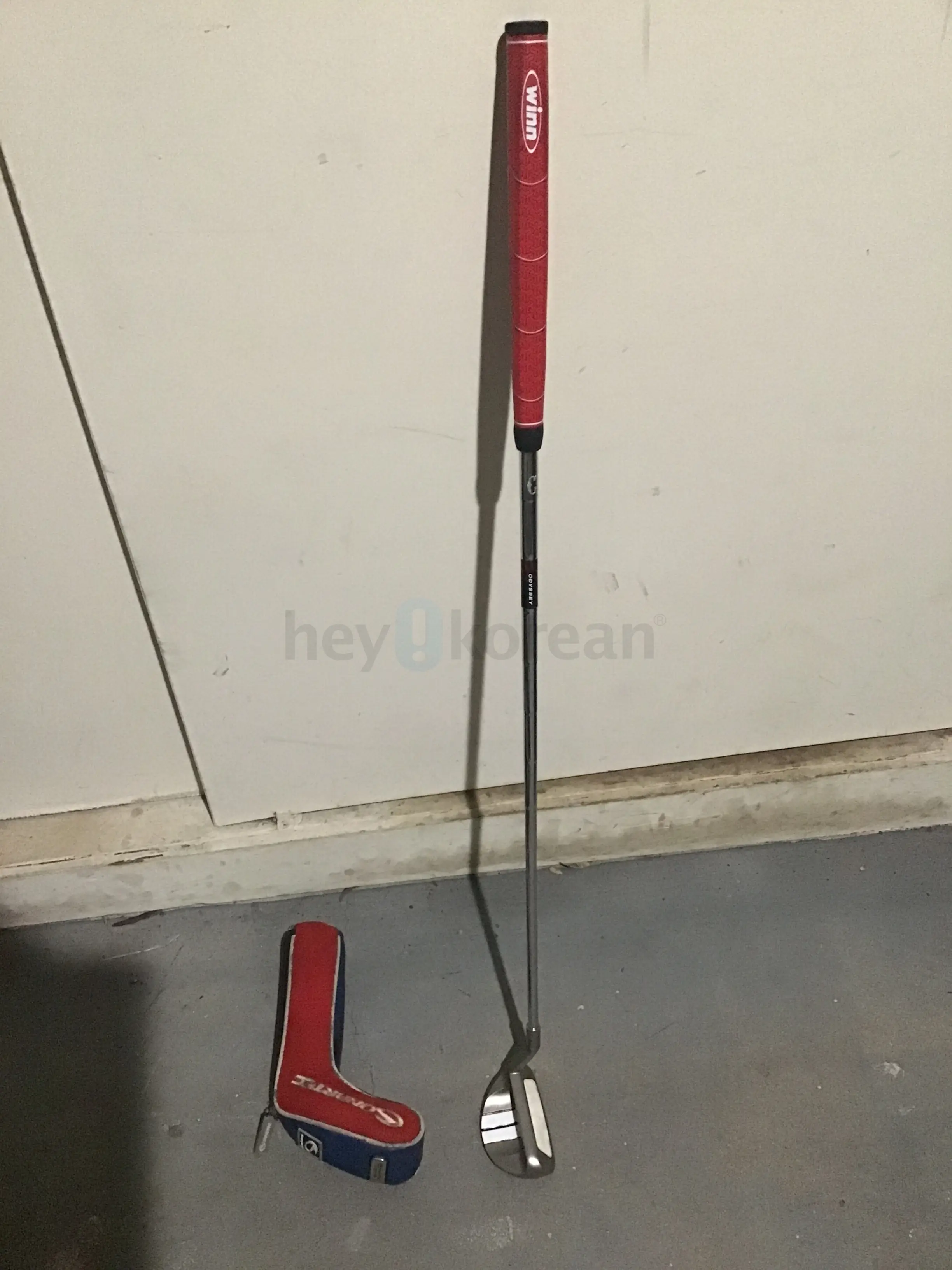 ODYSSEY CHIPPER WITH HEAD COVER