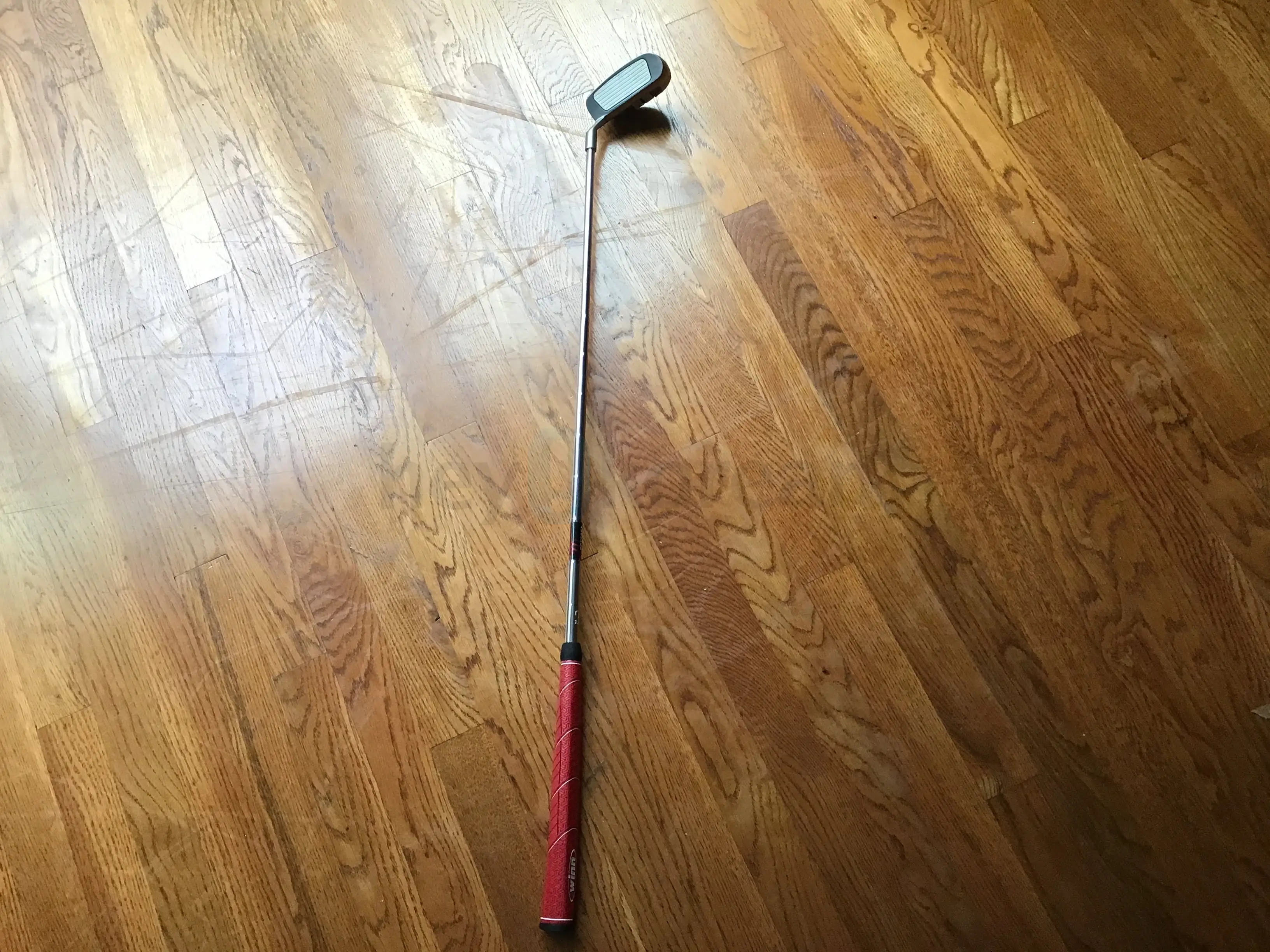 ODYSSEY CHIPPER WITH HEAD COVER