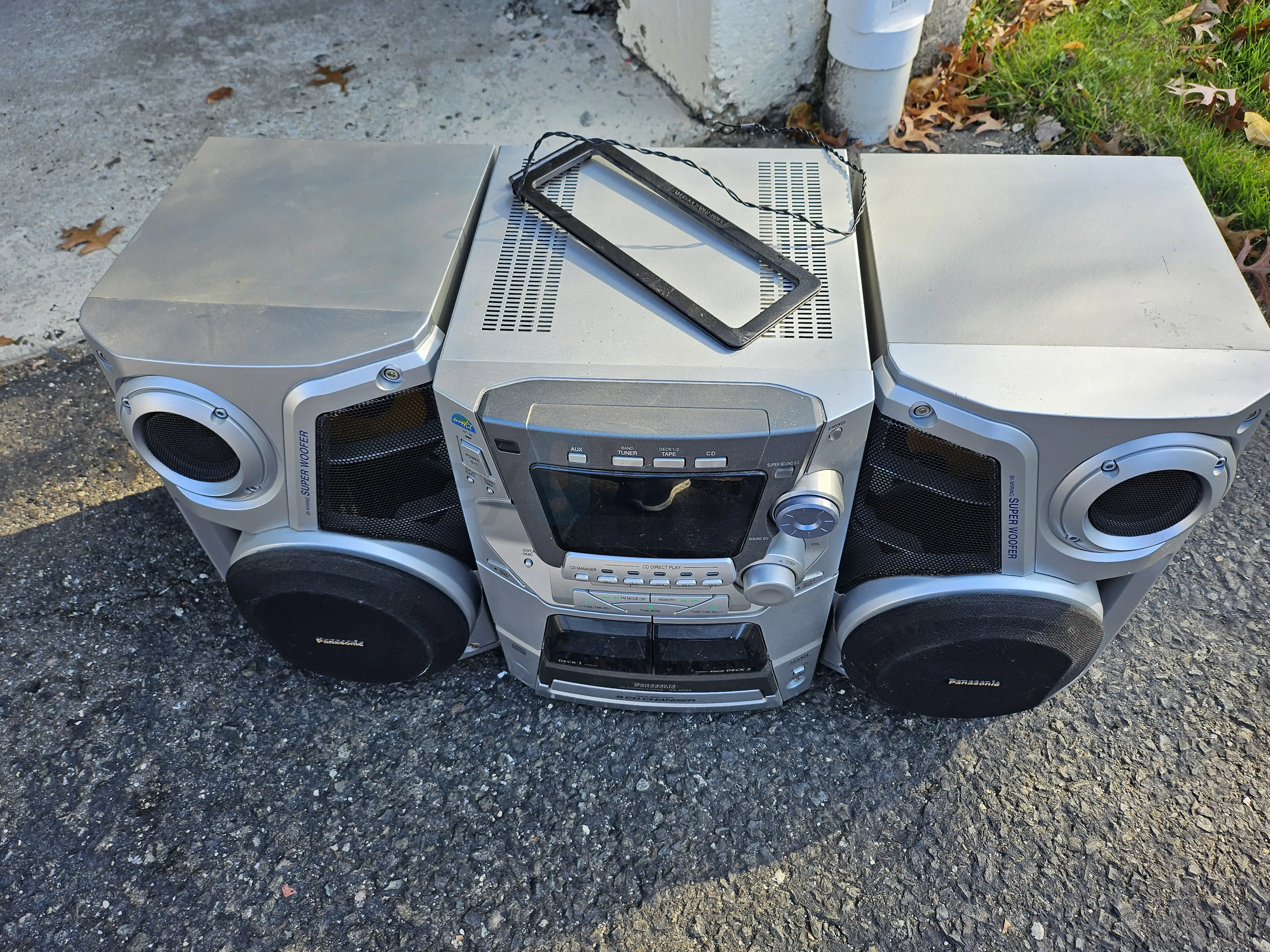 PANASONIC SA-AK33 5 DISC CD STEREO-DUAL CASSETTE-RCA INPUT