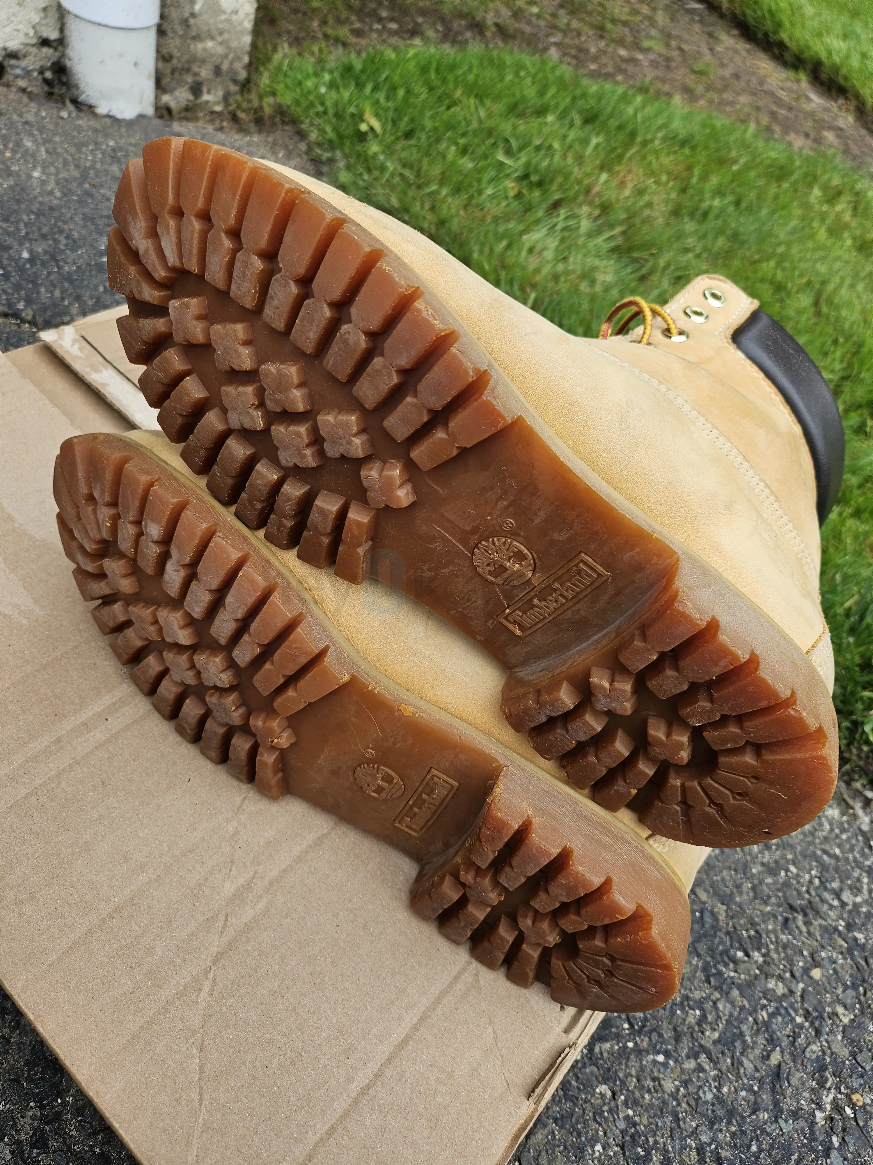 Men\'s Timberland Tan Leather Boots Size 11 Men main image 2