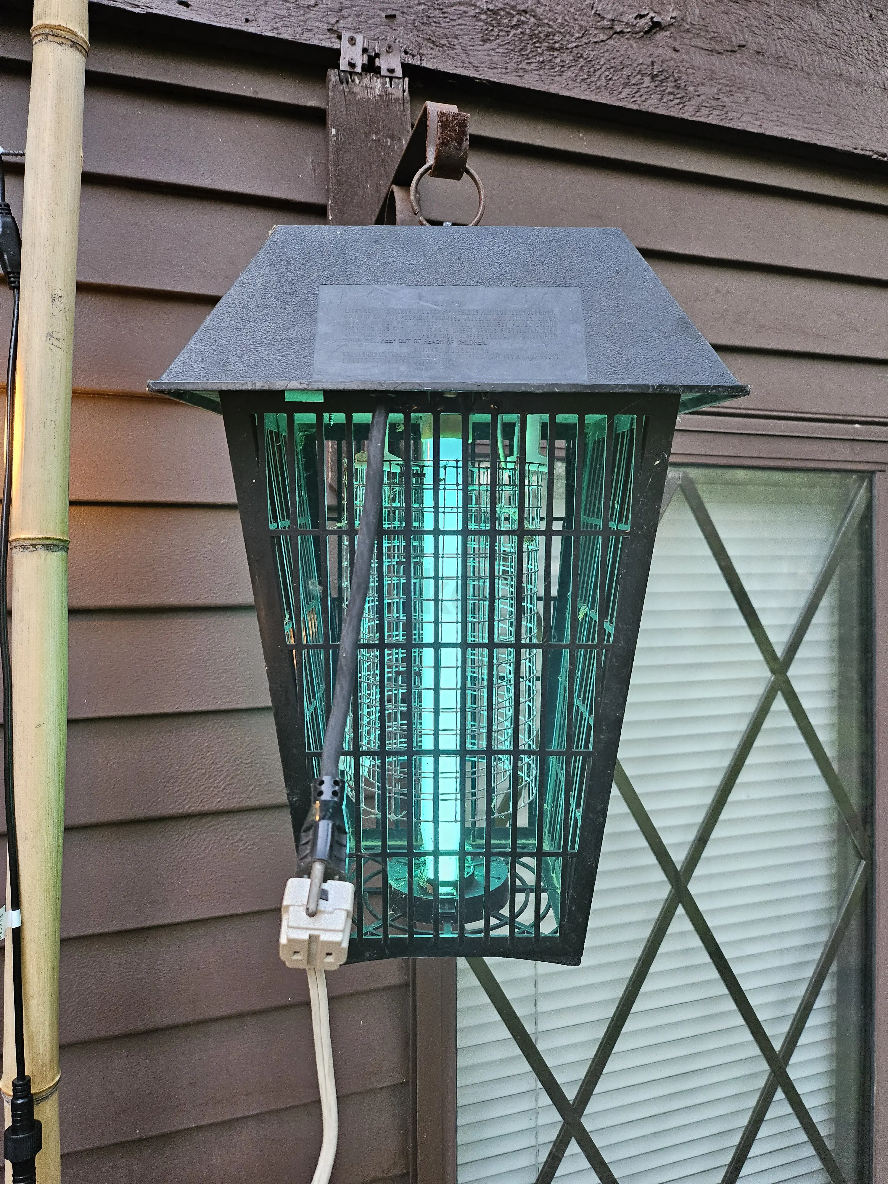 Stinger High Performance UV15 Electronic Bug Killer Zapper