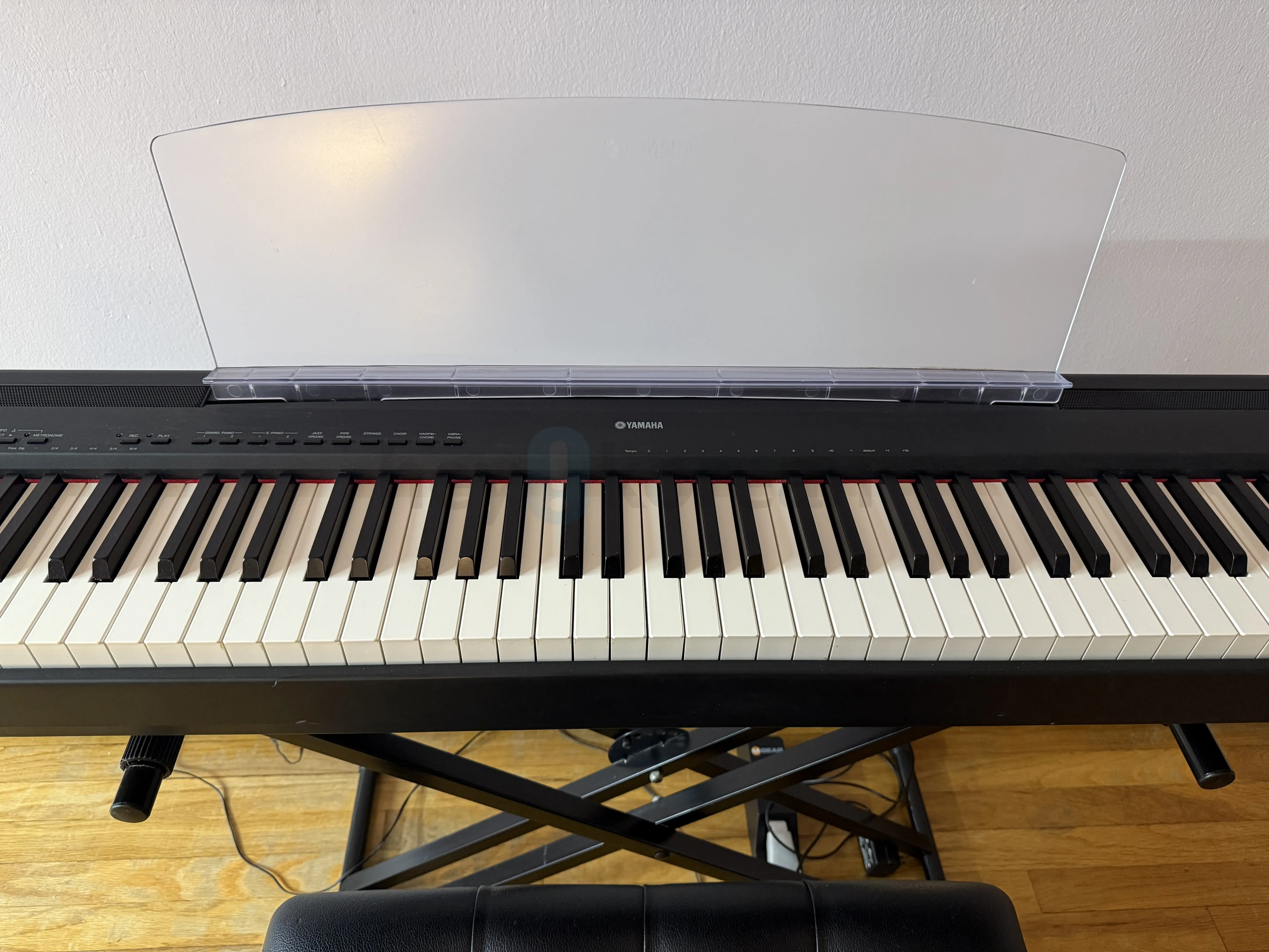 YAMAHA DIGITAL PIANO P-95 / 88 KEYS