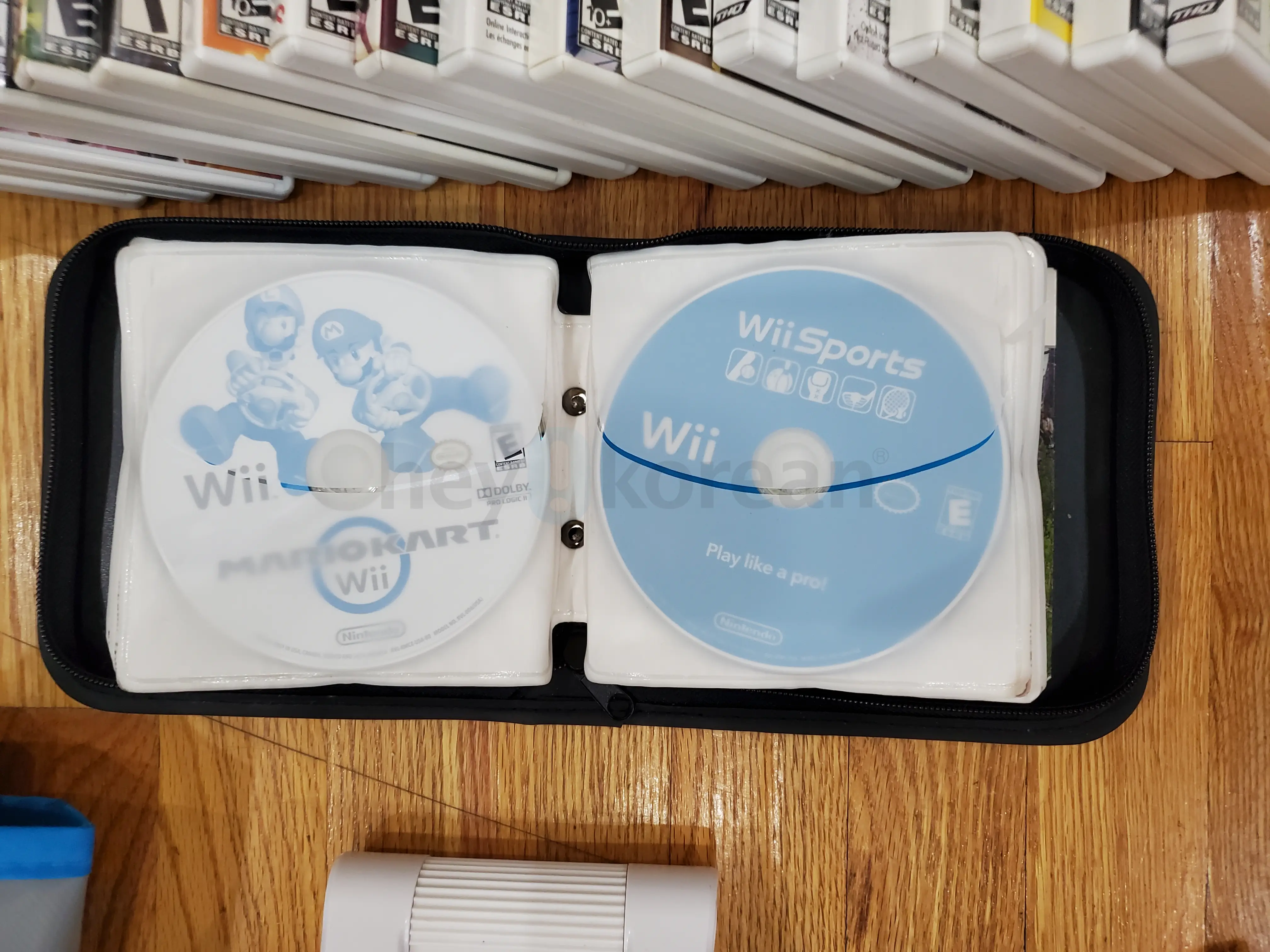 Nintendo wii console with lot of accessories(50games)