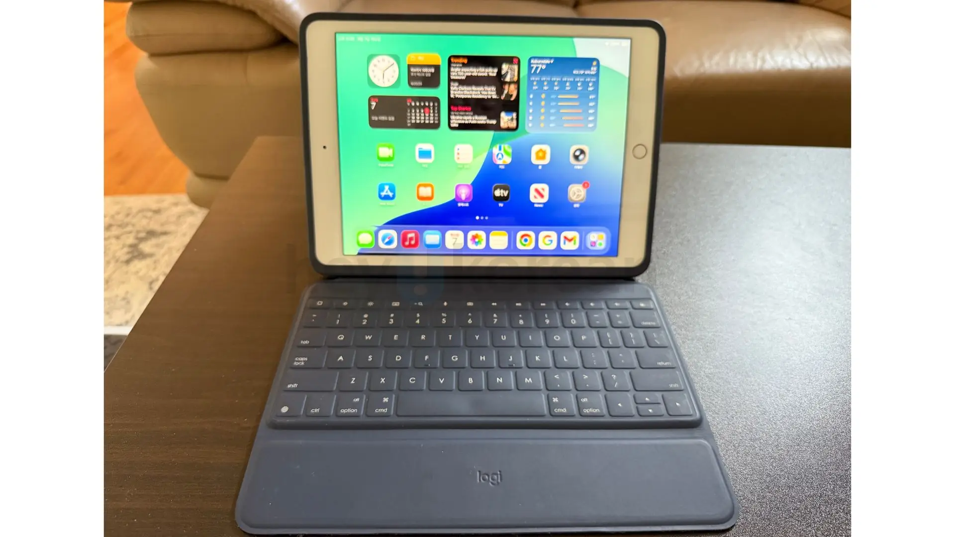Apple iPad 8th Gen 10.2-inch Wi-Fi 128GB Gold