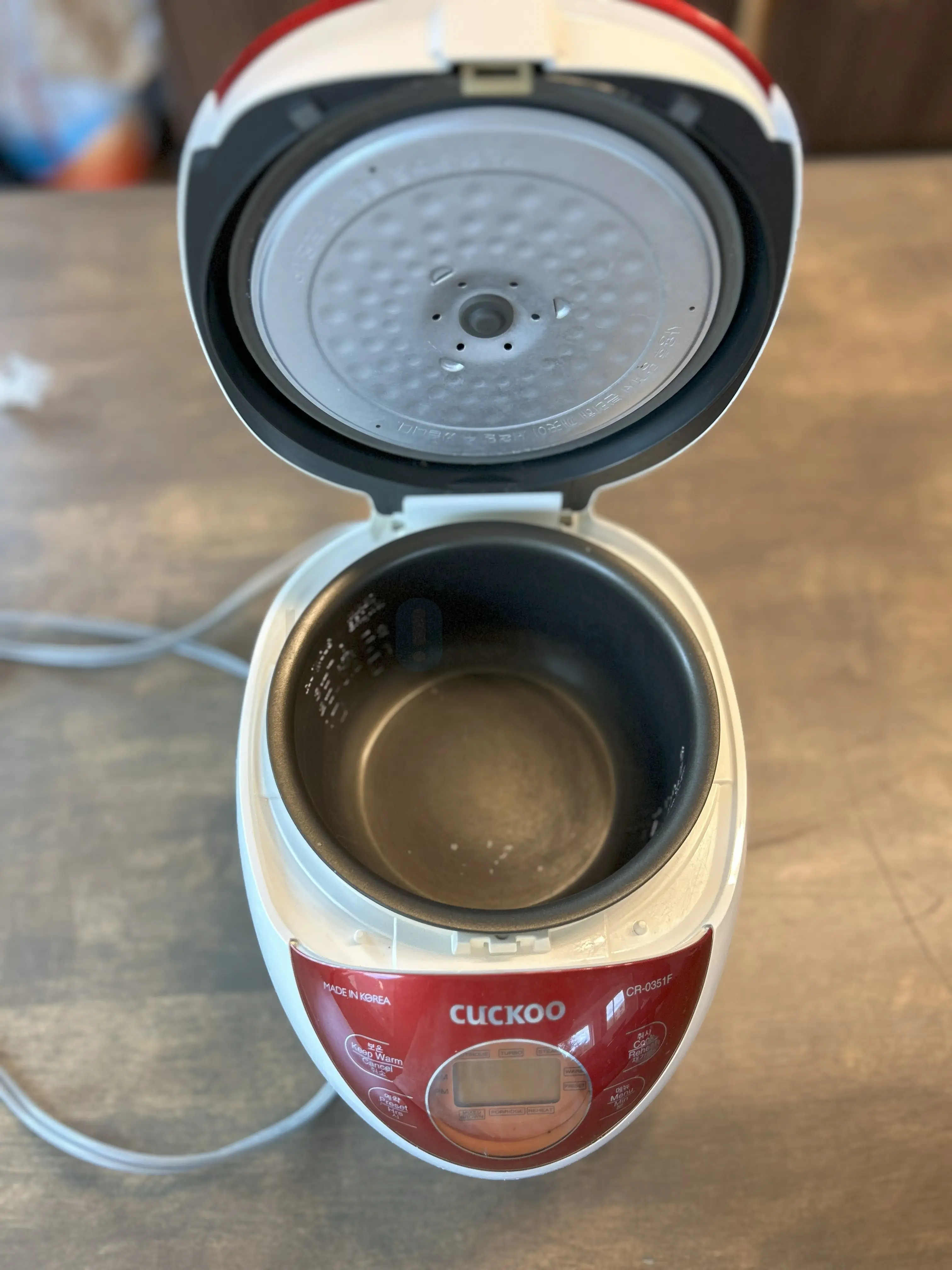 Working small rice cooker